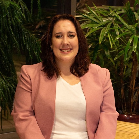 Meet your Posher, Lindsay - Picture 4 of 4